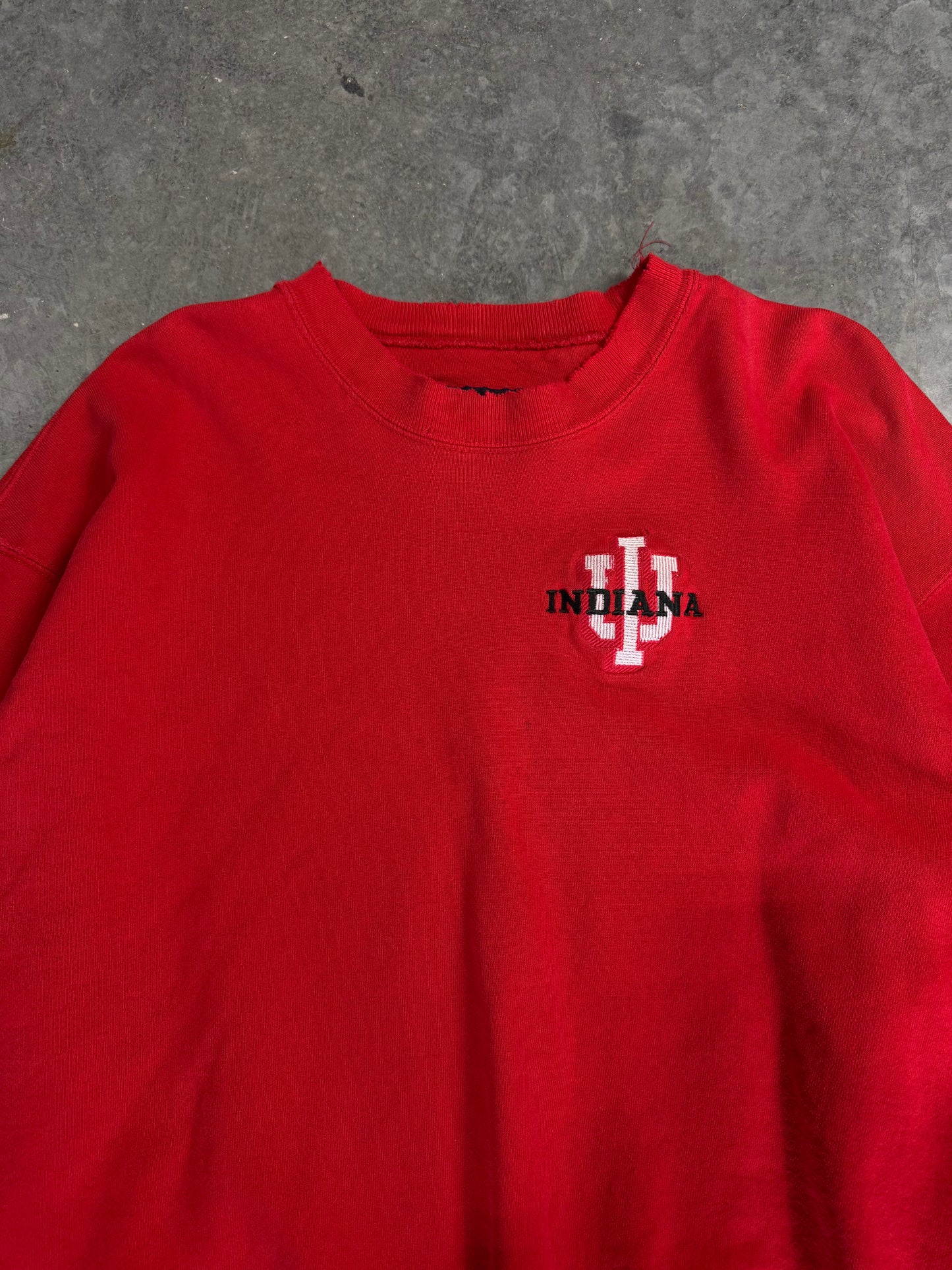 Embroidered Crew L/XL Distressed