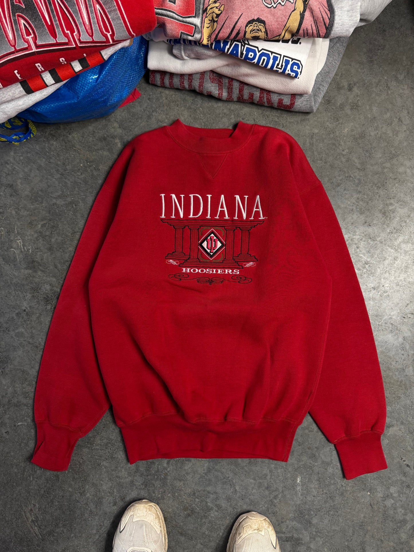 Embroidered Crew Medium