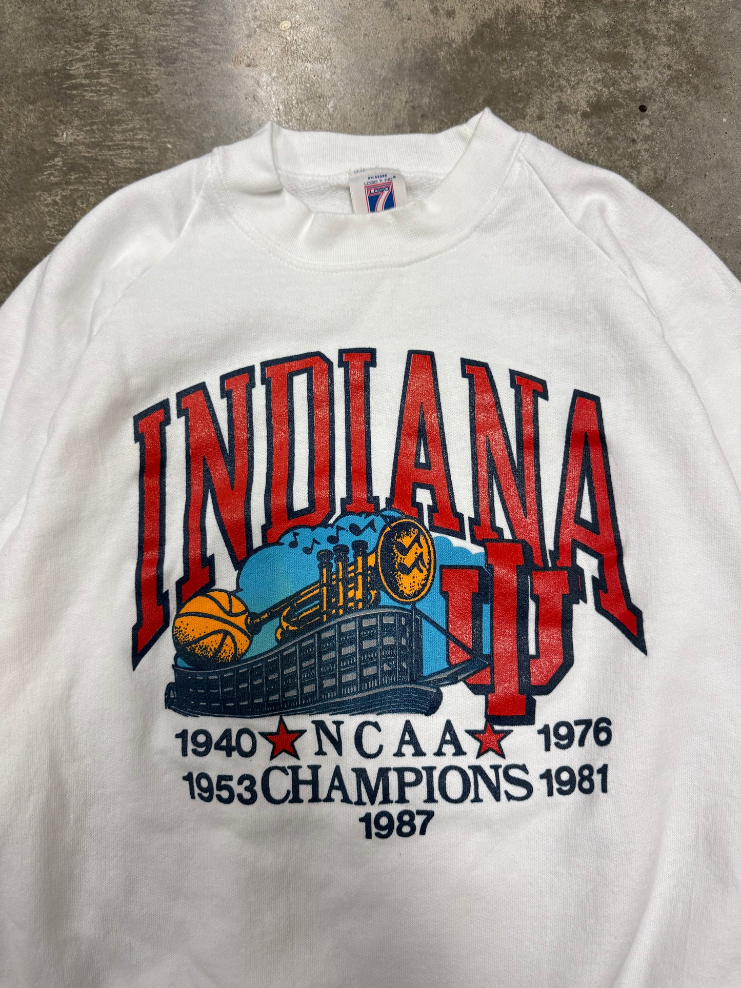 1987 Champs Crew Small